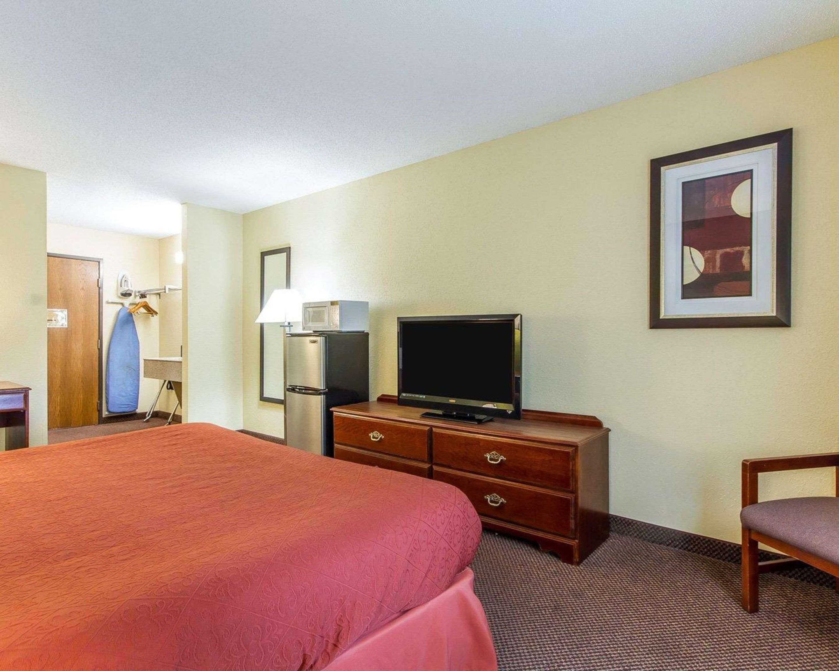 Americinn By Wyndham Reedsburg Exterior foto